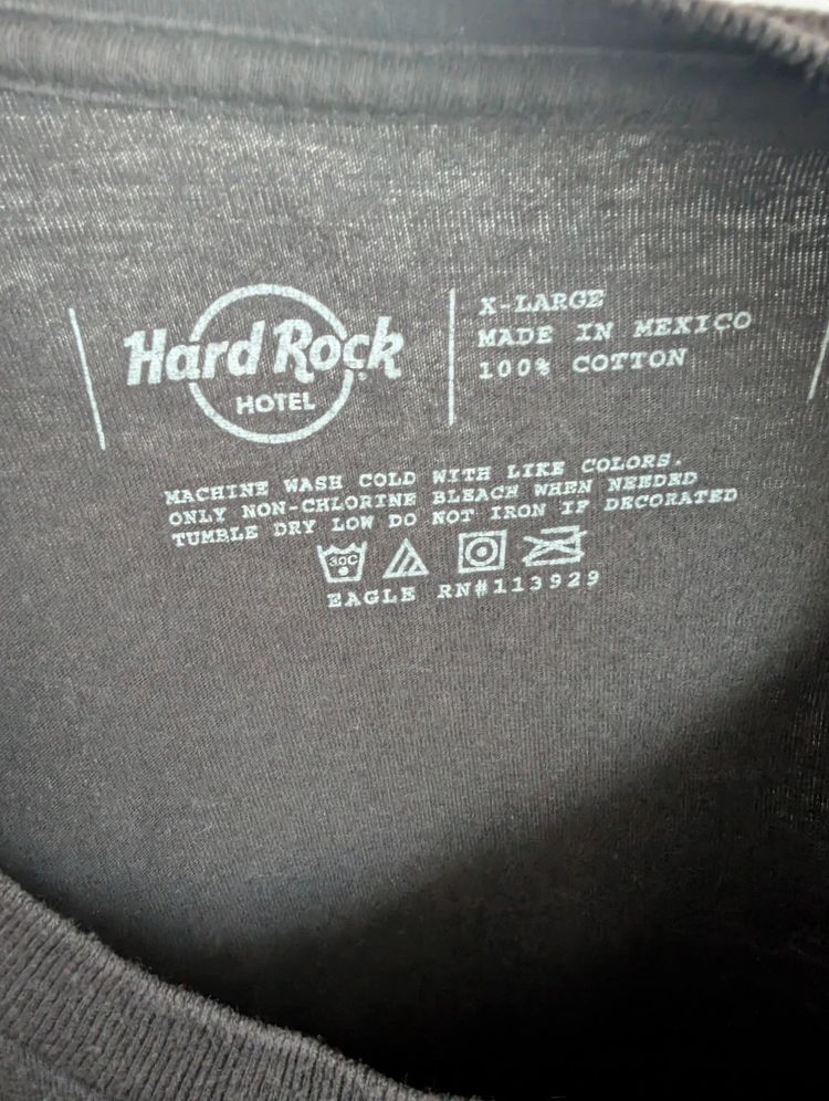 Hard Rock Hotel Chicago T-Shirt Black XL Extra Large Tonal Graphic Cotton Top image 3