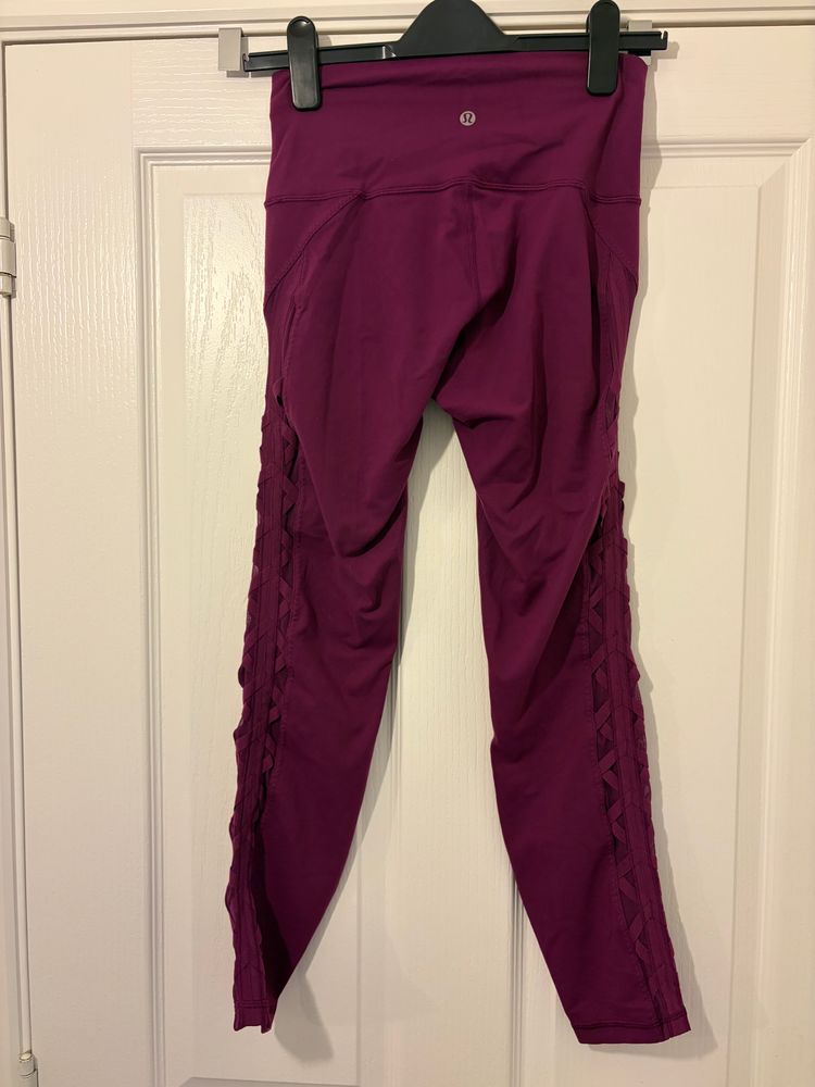 Immagine di Rare lattice Lululemon Purple Leggings UK 10 2