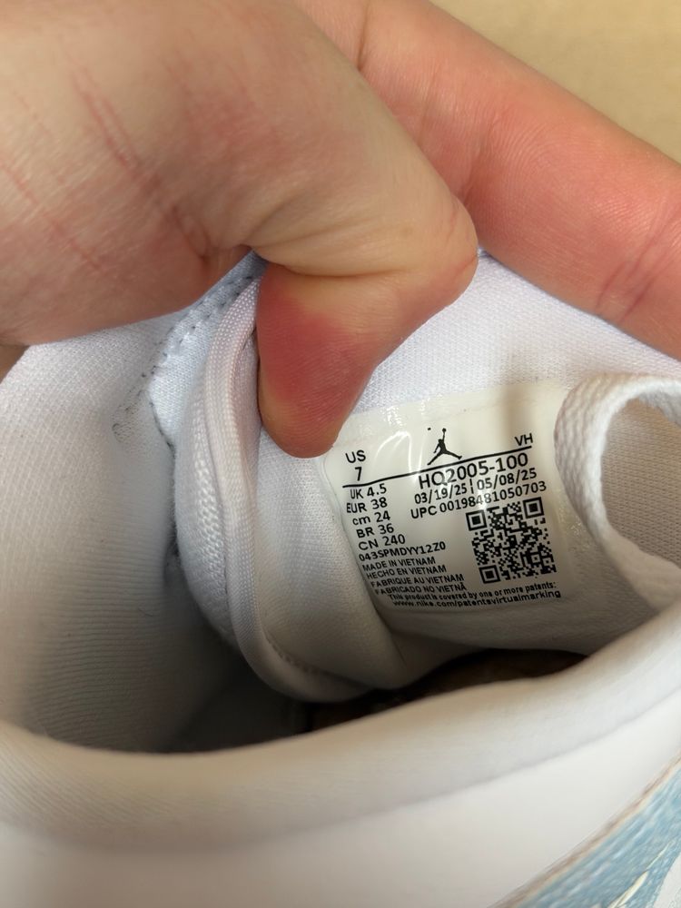 Nike Air Jordan 1 Mid Sneakers jasny jeans błękit biały imagen 5