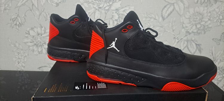 Nike Air Jordan Max Aura 2 Trainers UK 8.5 EUR 43  Black Red  Box No Lid image 6