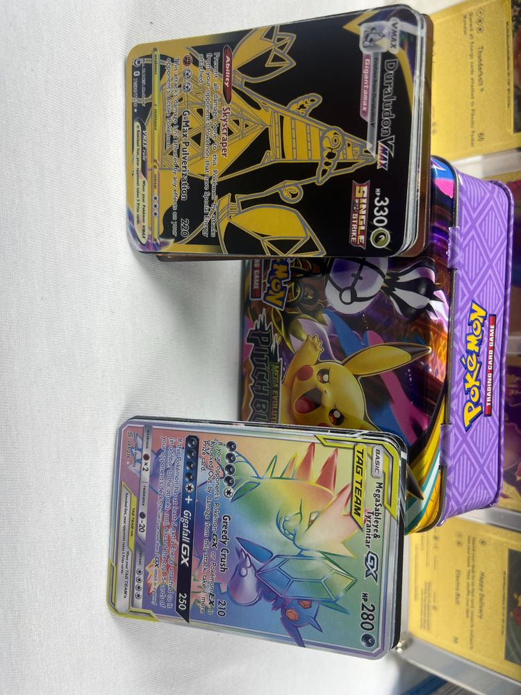 Immagine di Pokémon Trading Card Game Tin Box With Cards 1