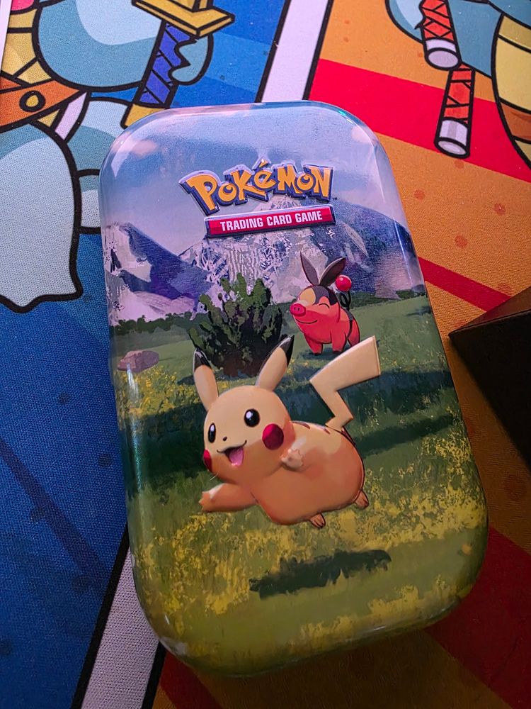 Pokémon Kids Starter Card Tin (No Hits) product image