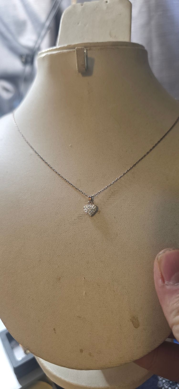 £16). 925 sterling Silver Heart Pendant Necklace