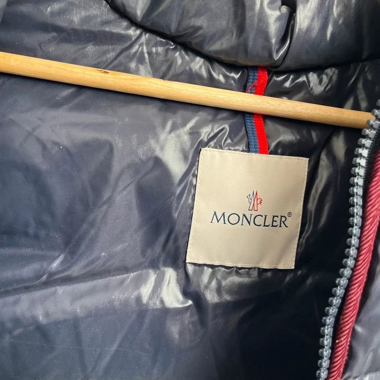 Moncler Navy/Burgundy Puffer Gillet Zipped Jacket imagen 10