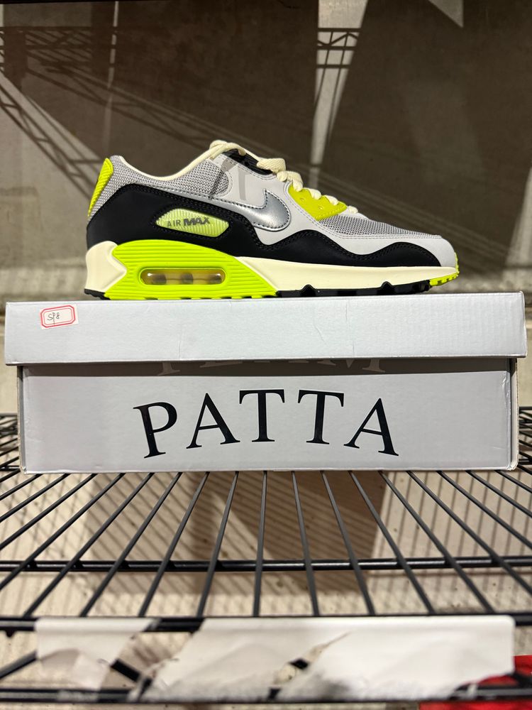 SP8 Nike AM90 SP Patta Waves Cyber Brand New In Box