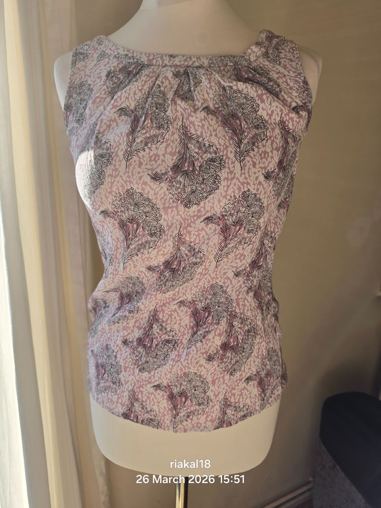  Boden Floral Sleeveless Top