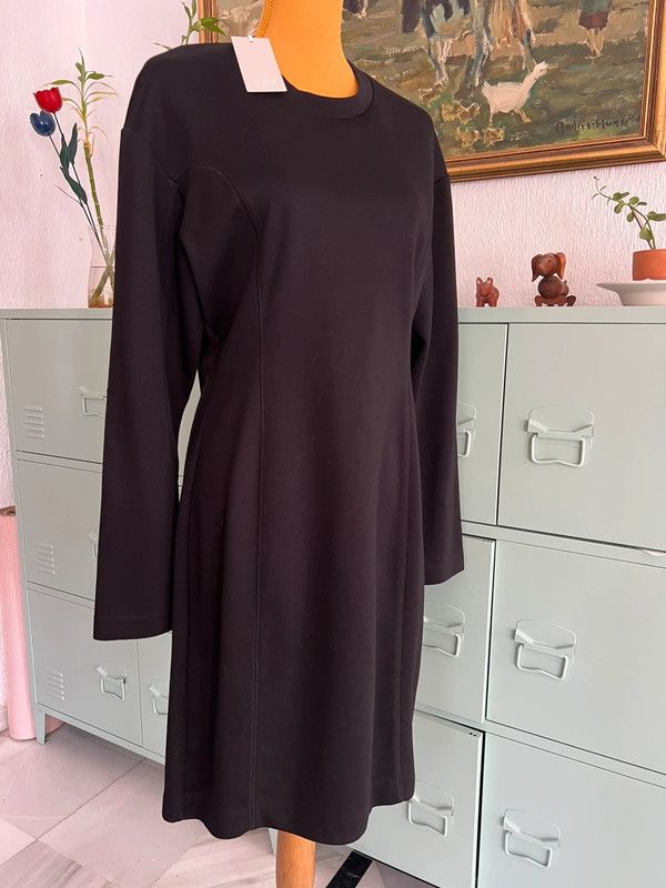 Hermoso vestido COS minimalista 🤩 de manga larga 100% Viscosa (69€) image 1