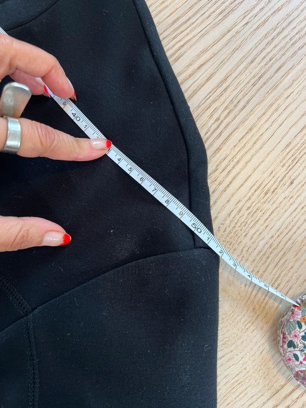 Hermoso vestido COS minimalista 🤩 de manga larga 100% Viscosa (69€) imagen 9