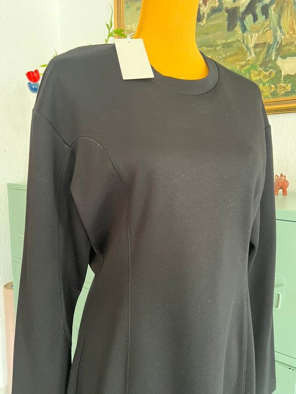 Hermoso vestido COS minimalista 🤩 de manga larga 100% Viscosa (69€) imagen 8
