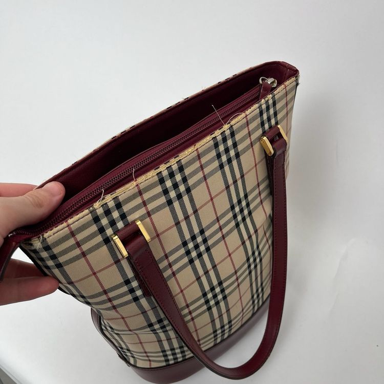 Immagine di Burberry Nova Check Beige Canvas Bag With Burgundy Base & Straps 4