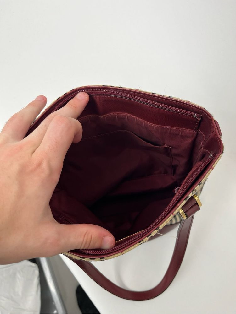 Immagine di Burberry Nova Check Beige Canvas Bag With Burgundy Base & Straps 8