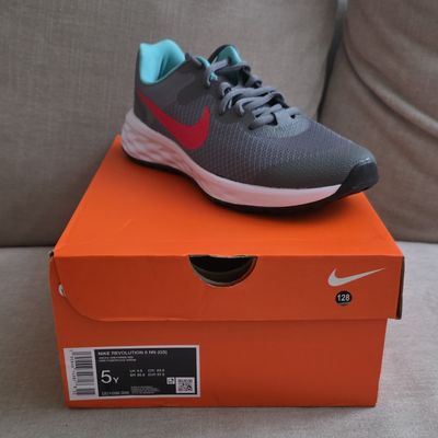 Nike Revolution 6 Nn (Gs) Kids Running Shoes