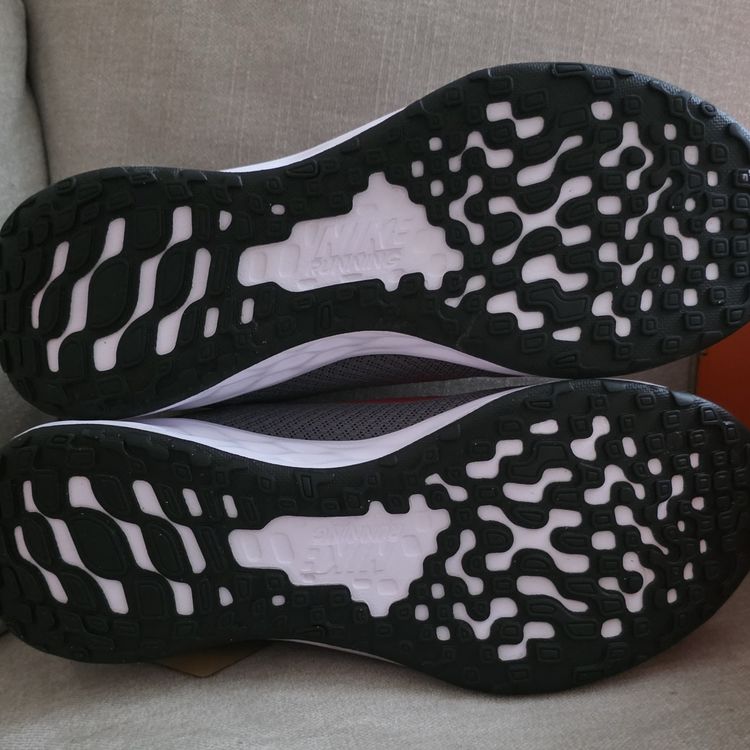 Nike Revolution 6 Nn (Gs) Kids Running Shoes image 3