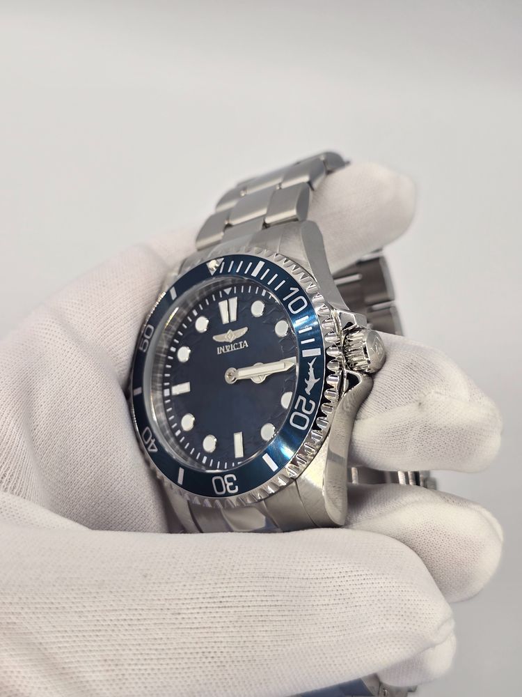 Invicta Pro Crestcore Stainless Steel Wristwatch imagen 1