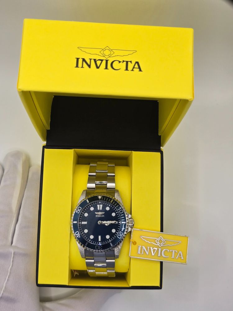 Invicta Pro Crestcore Stainless Steel Wristwatch imagen 3