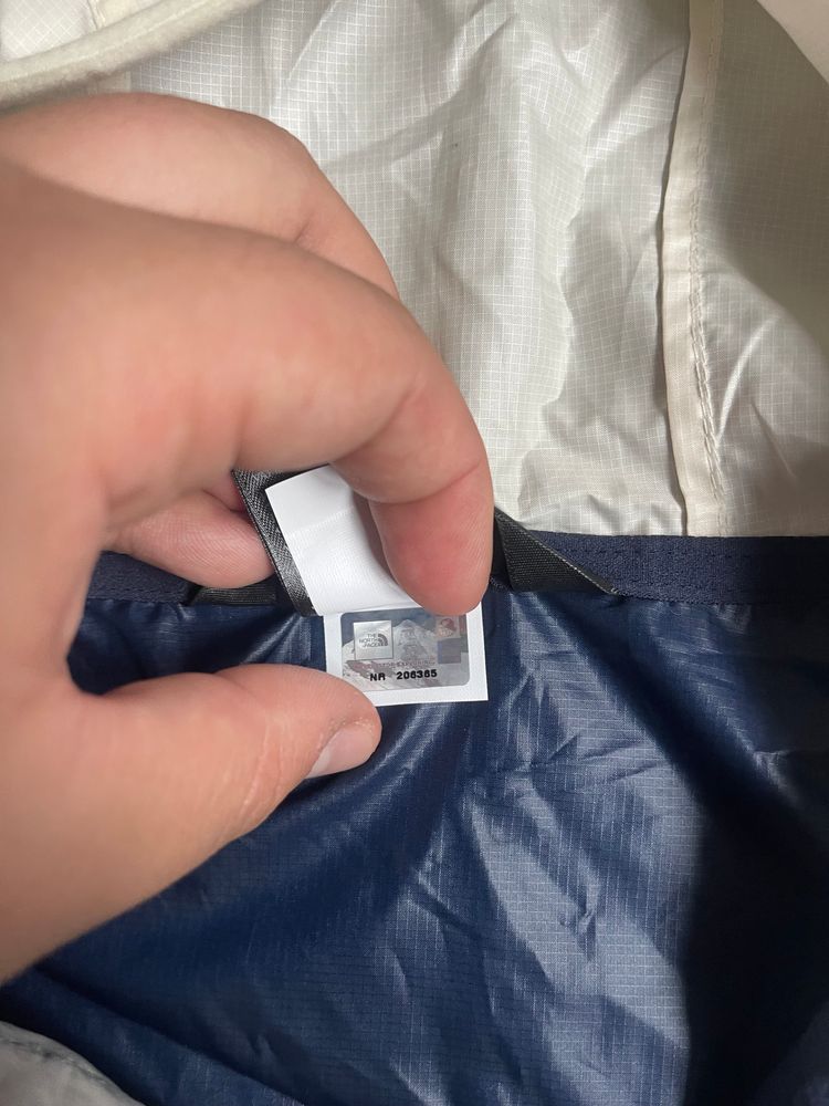 Cream and Navy North Face Windbreaker image 5