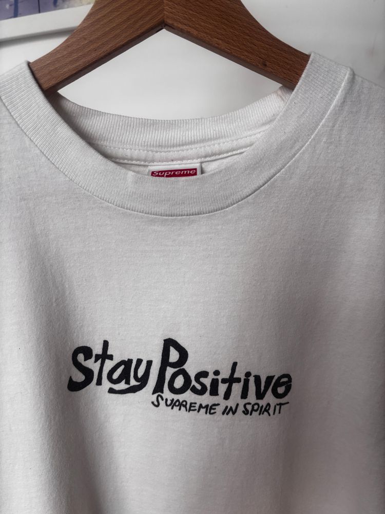 T-Shirt Supreme Stay Positive image 4