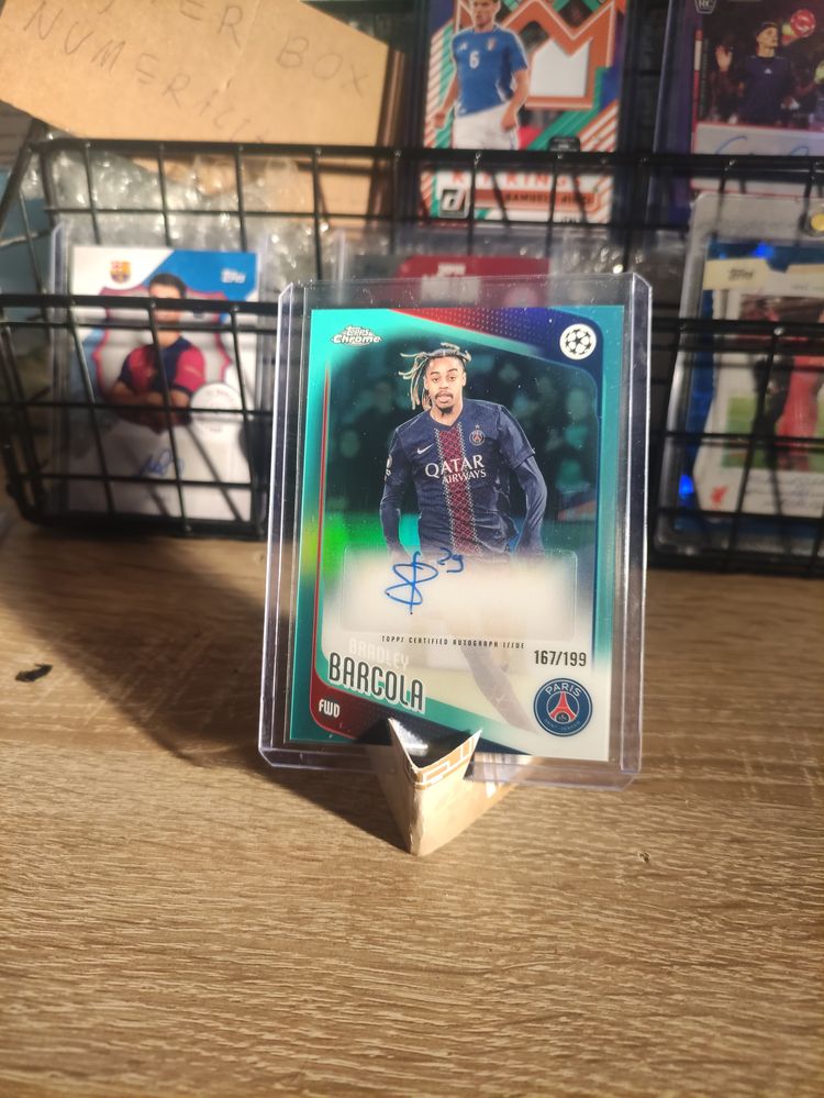 Paris Saint-Germain Football Trading Card