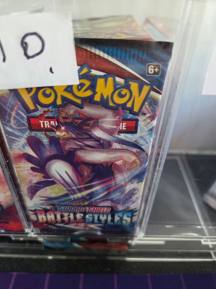 Pokémon Trading Card Game Sword & Shield Battle Styles Booster Pack