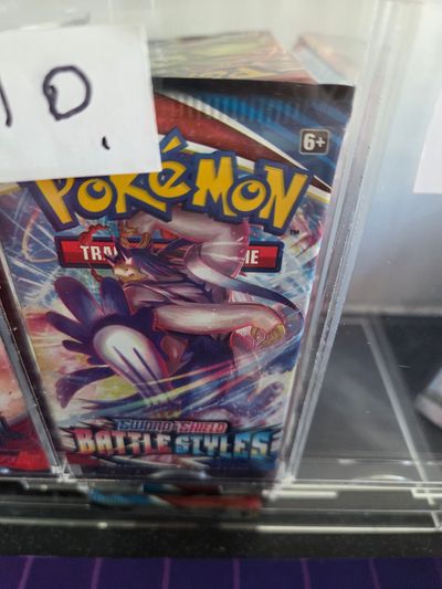 Pokémon Trading Card Game Sword & Shield Battle Styles Booster Pack