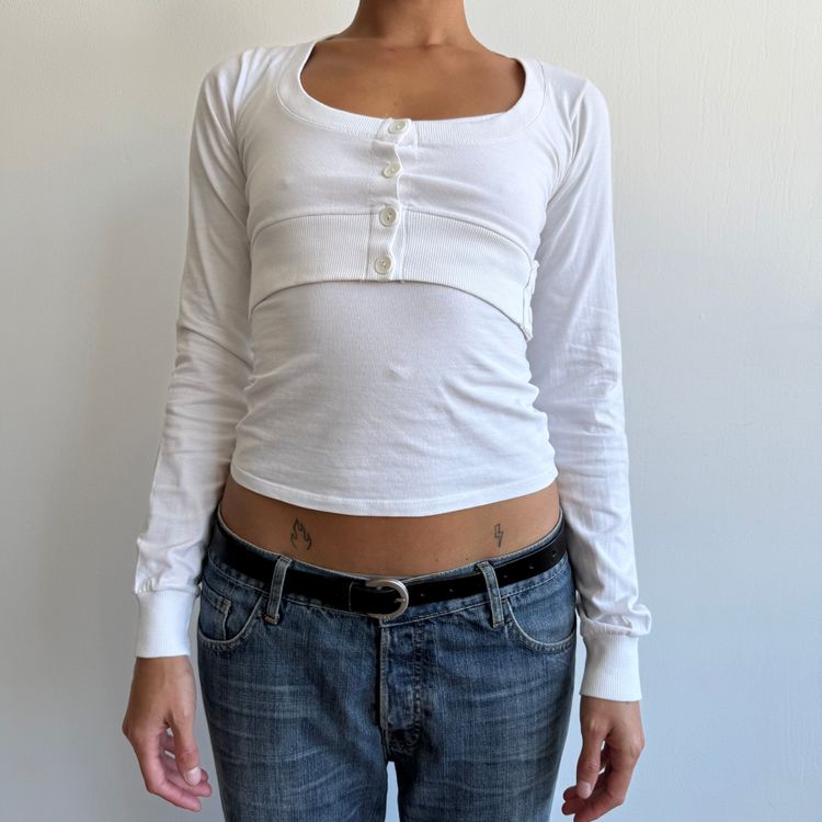 Cropped white button cardi - Size S image 6