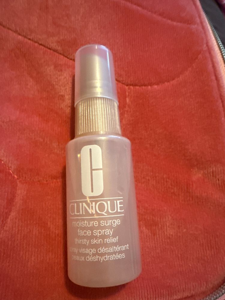 Clinique Moisture Surge Face Spray