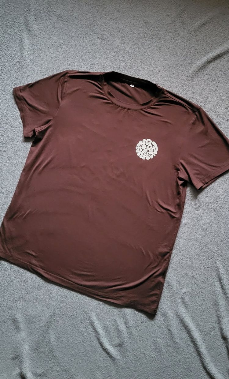 Brown T-Shirt With White Graphic