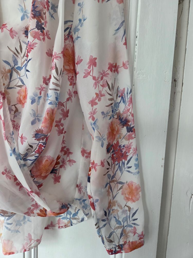 Floral Long Sleeve Blouse 3