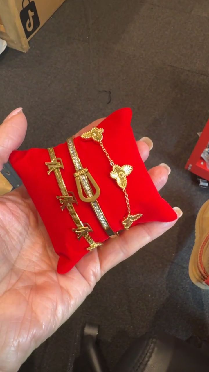 Immagine di Triple Bracelet stack 1