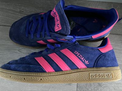 Adidas Spezial Sneakers