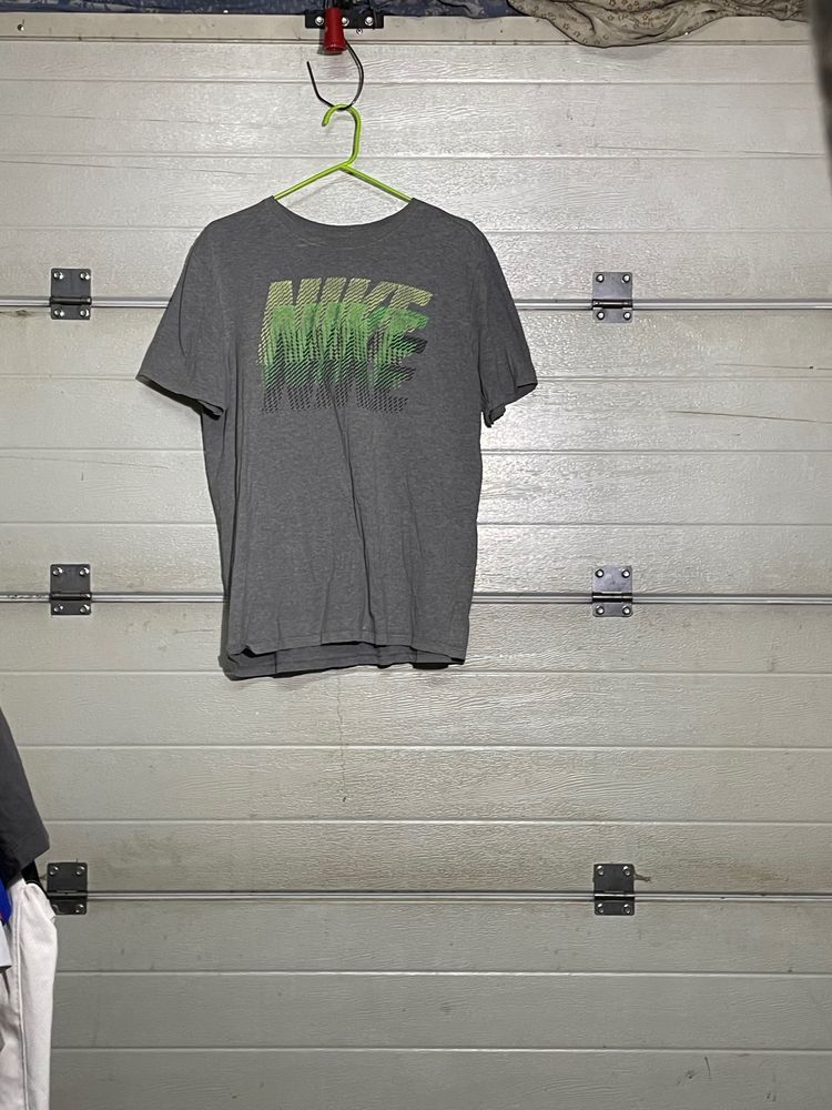 Nike Nike Grey T-Shirt product image