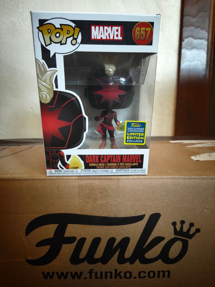 Funko Pop Marvel Dark Captain Marvel Bobble-Head