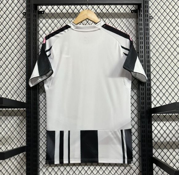 Men 25/26 Home Adidas Juventus Football Jersey imagen 2