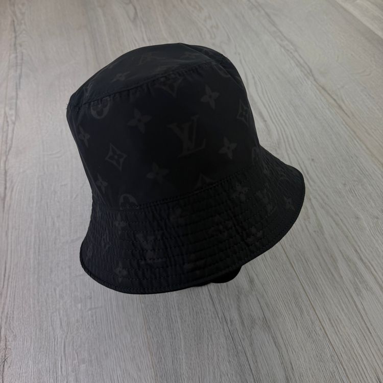Immagine di Louis Vuitton Men’s Black Monogram Bucket Hat 3
