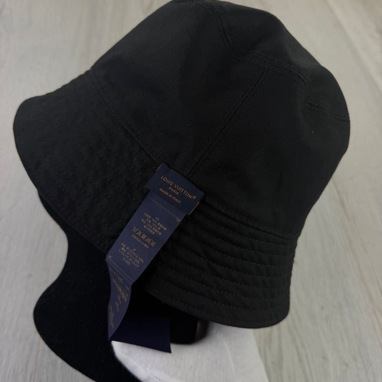 Immagine di Louis Vuitton Men’s Black Monogram Bucket Hat 6
