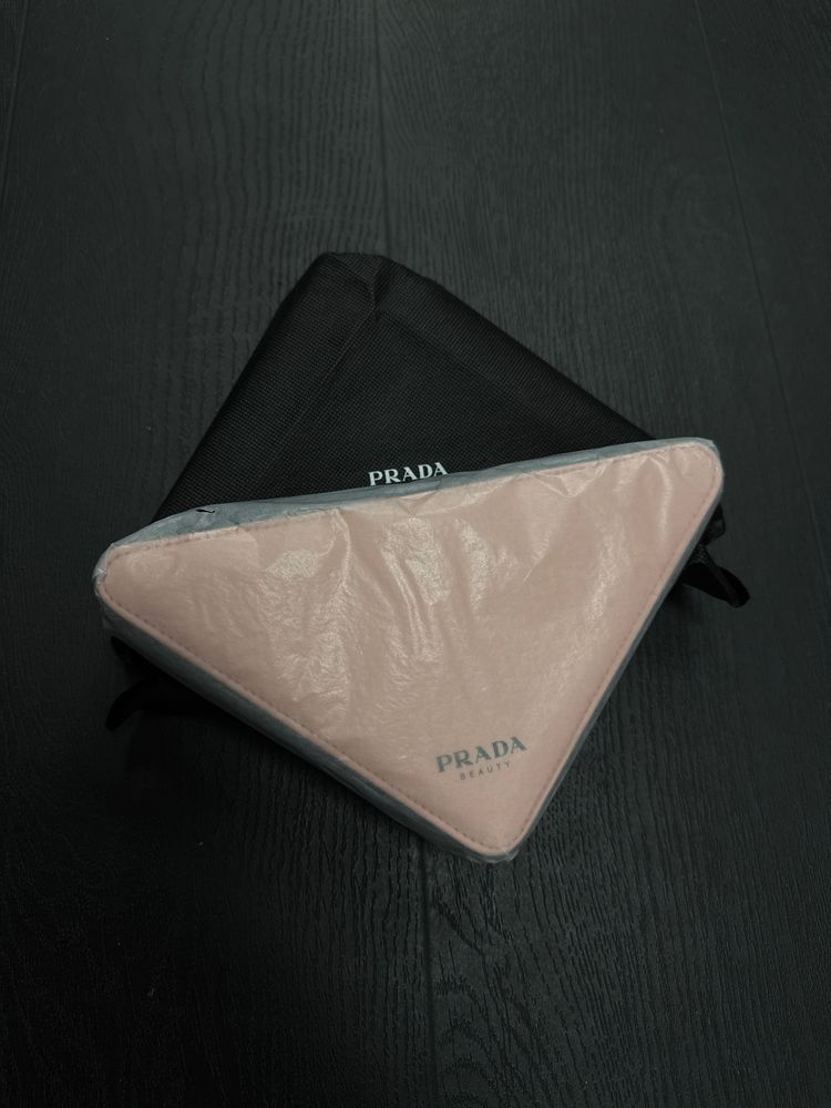 Prada Cosmetic Wash Bag (Brand new) £100+ 