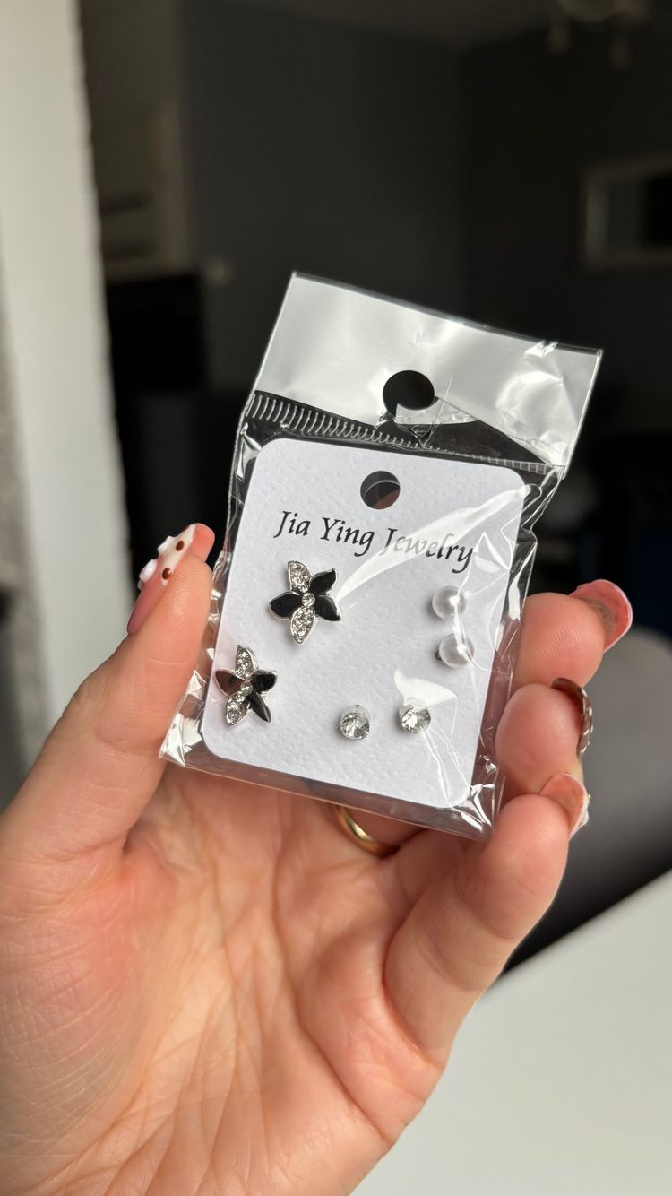 Assorted Stud Earrings Set