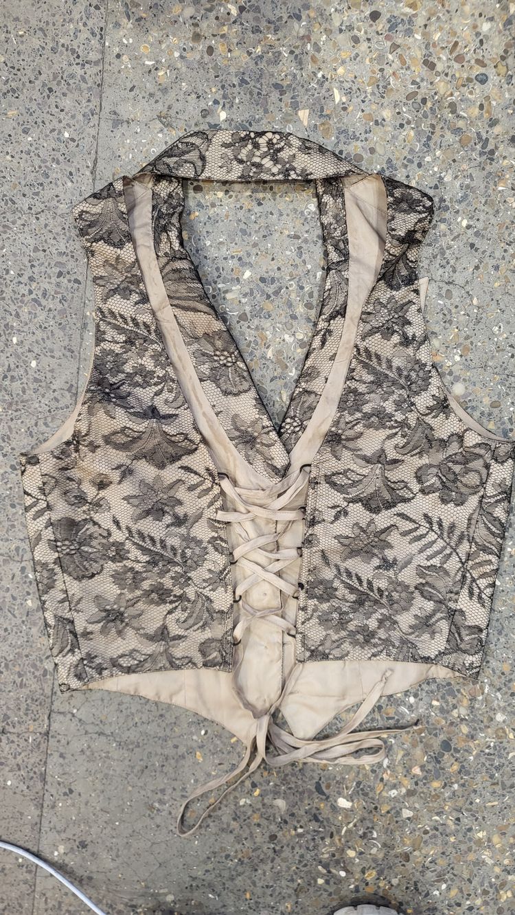 Vintage, Lolita Lempicka foral Lace Sleeveless Vest image 5
