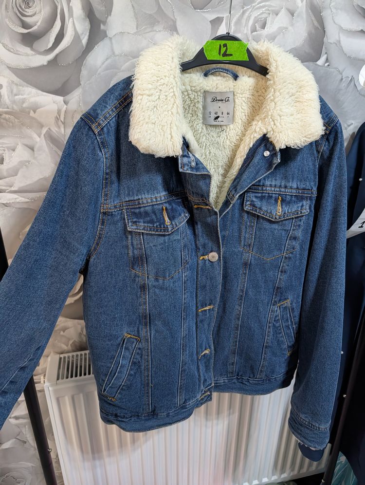 Denim Jacket With Sherpa lining obraz 2