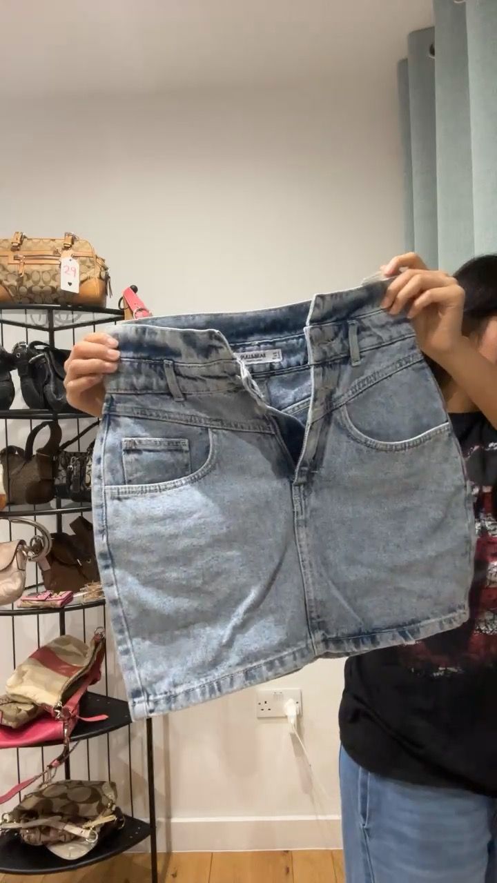 Pull&Bear pull and bear skirt  product image