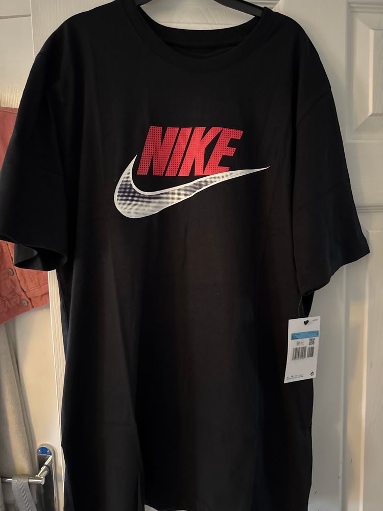 Nike Black T-Shirt