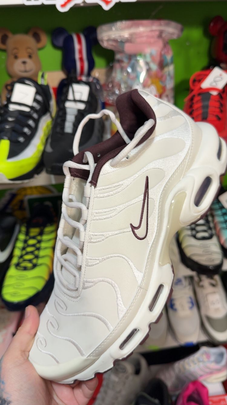 Nike Sneakers new Tn 