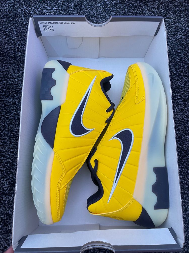 Nike Nike Lebron Witness Ix Gs Basketball Shoes product image