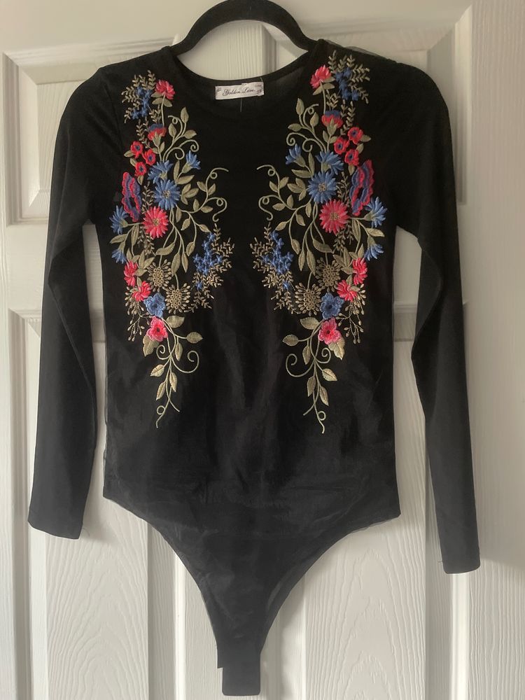 Black Long Sleeve Bodysuit With Floral Embroidery