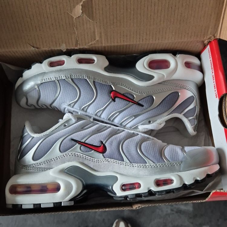 Nike Airmax tn silver uni red