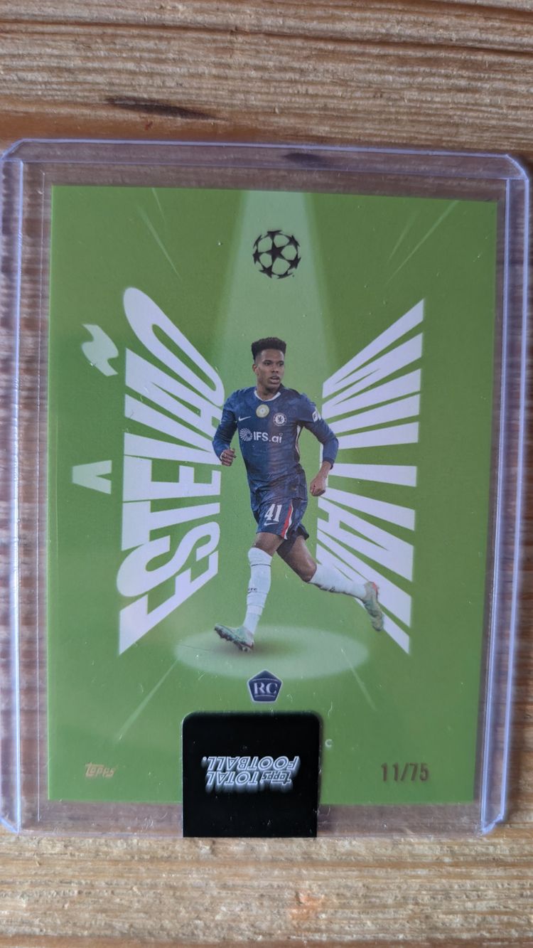 Estêvão Willian RC Topps Total Football Green /75 Chelsea