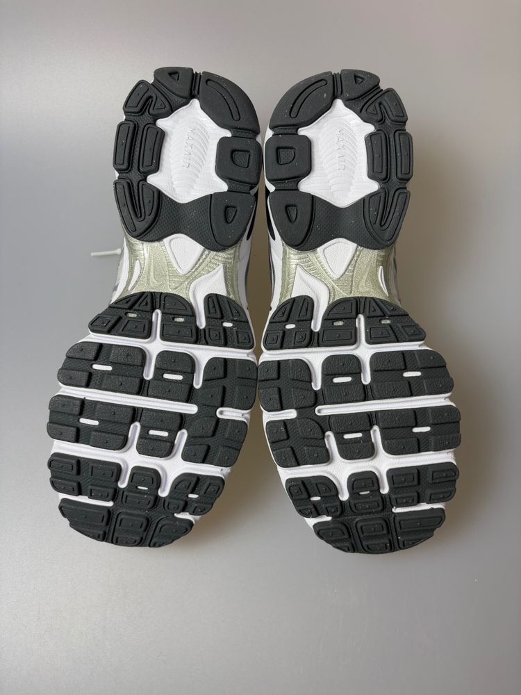 Nike Air Max Moto 2k 2