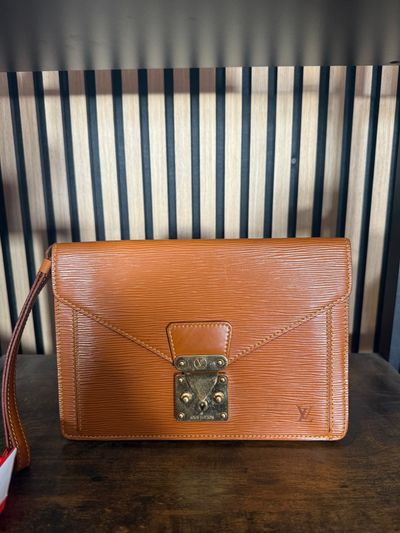 B68 Louis Vuitton Sellier Clutch Bag Beige