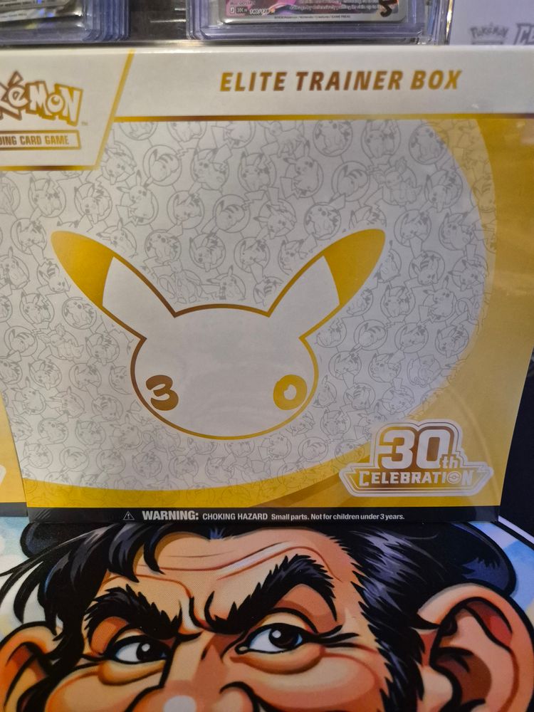 Pokémon Elite Trainer Box 30Th Celebration image 1