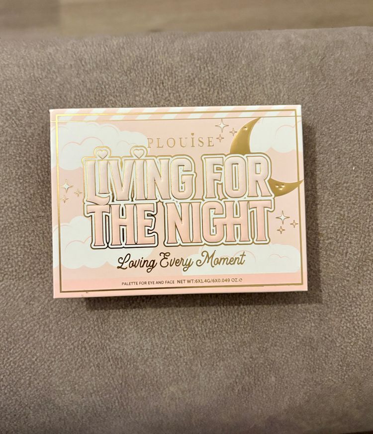 Other P Louise Living For The Night eyeshadow palette product image